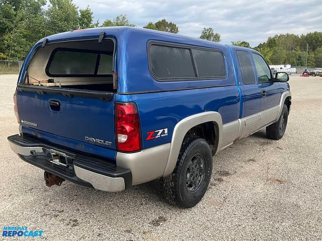 Image of Chevrolet Silverado equipment image 4