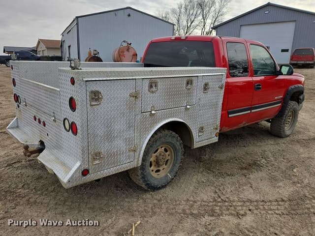 Image of Chevrolet Silverado equipment image 4