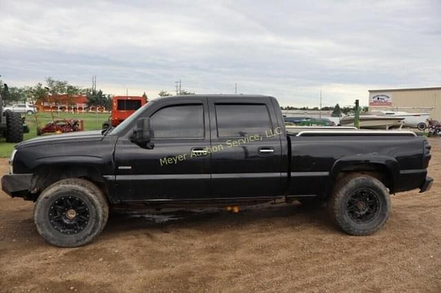Image of Chevrolet 2500 equipment image 1