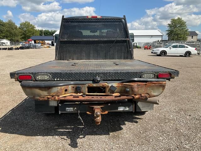 Image of Chevrolet 2500HD equipment image 3