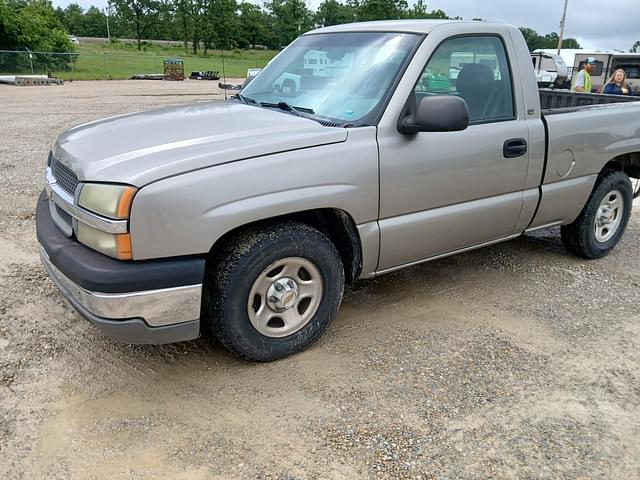 Image of Chevrolet Silverado equipment image 1