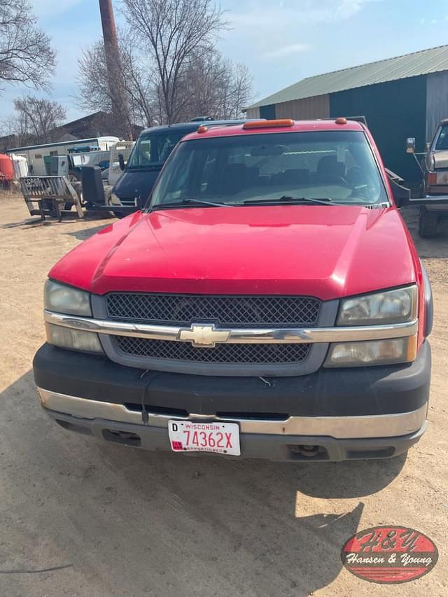 Image of Chevrolet Silverado equipment image 4