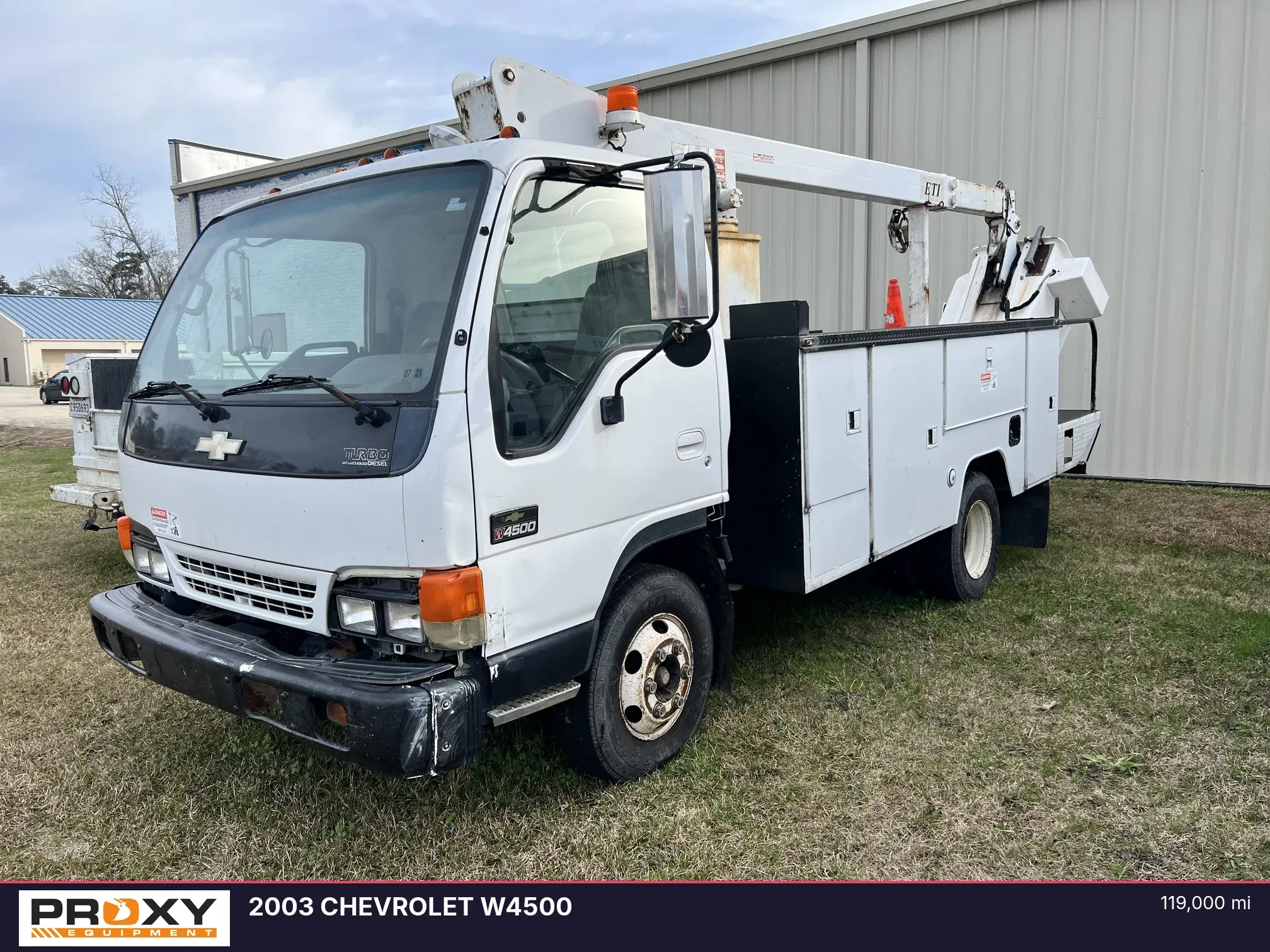 2003 Chevrolet W4500 Equipment Image0