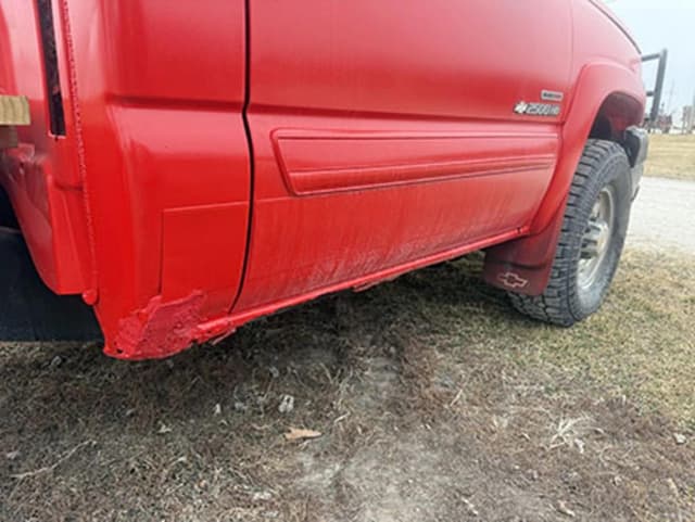 Image of Chevrolet 2500 equipment image 4