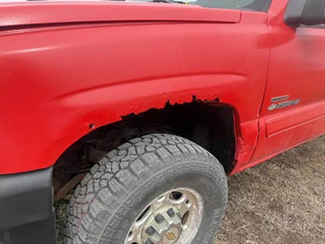 Image of Chevrolet 2500 equipment image 1