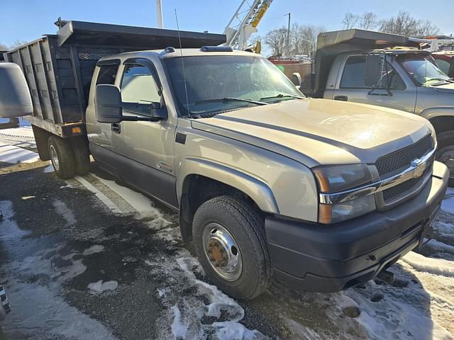 Image of Chevrolet 3500 equipment image 1