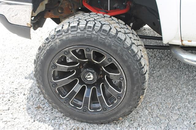 Image of Chevrolet 1500 equipment image 4
