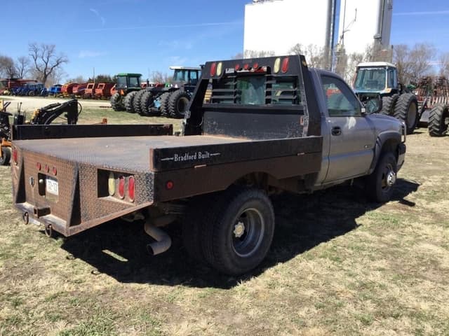 Image of Chevrolet 1500 equipment image 3