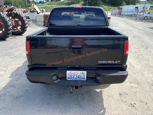 Image of Chevrolet S10 equipment image 3
