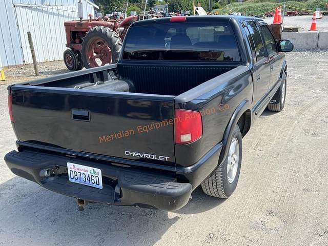 Image of Chevrolet S10 equipment image 4