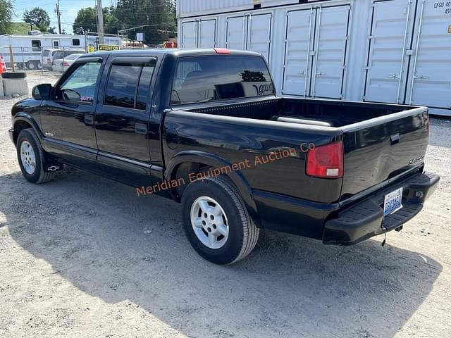 Image of Chevrolet S10 equipment image 2
