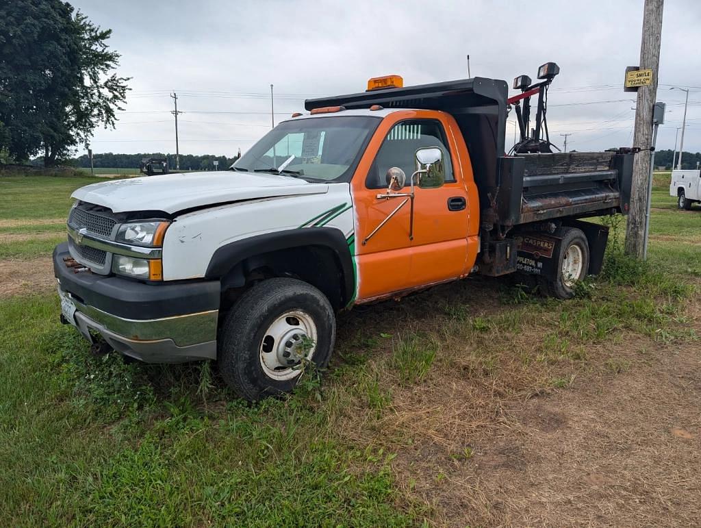 Image of Chevrolet Silverado Primary image