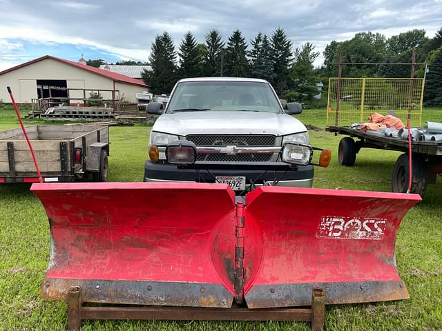 Image of Chevrolet 2500HD equipment image 4