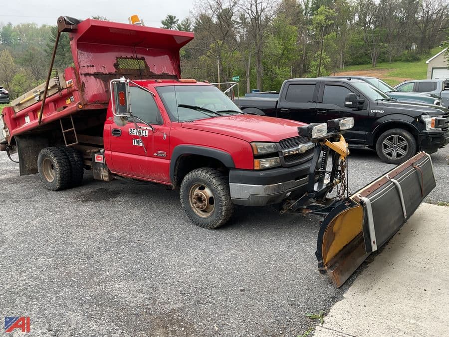 Image of Chevrolet 3500 Primary image