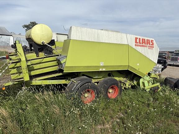 Image of CLAAS Quadrant 2200 Primary image