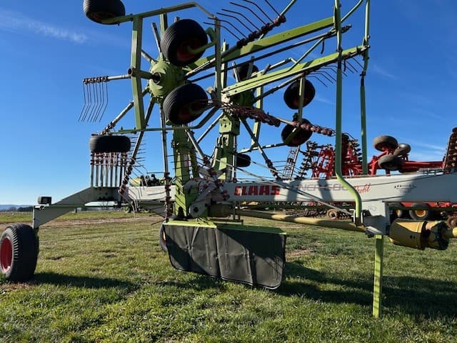 Image of CLAAS Liner 680 Primary Image