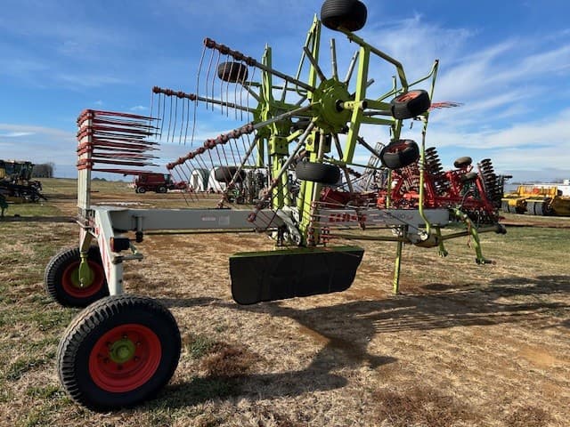 Image of CLAAS Liner 680 equipment image 3