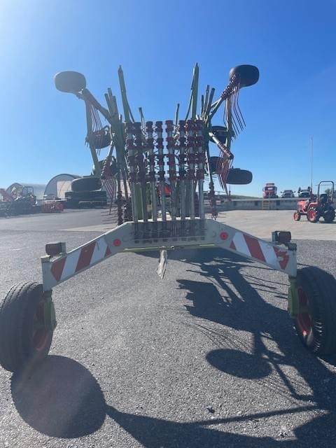 Image of CLAAS Liner 680 equipment image 3