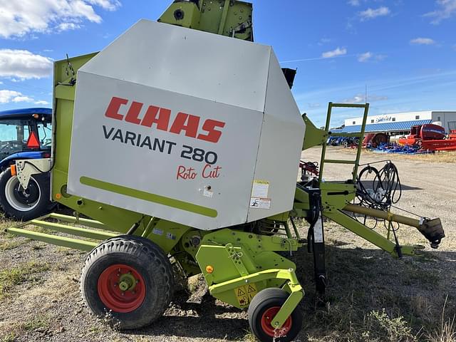 Image of CLAAS Variant 280 Roto Cut equipment image 3