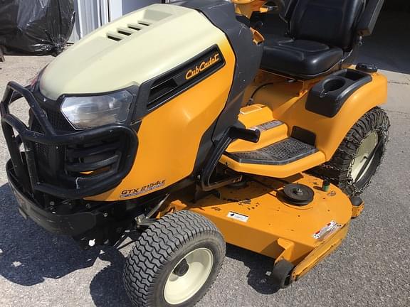 Image of Cub Cadet 3240 equipment image 2