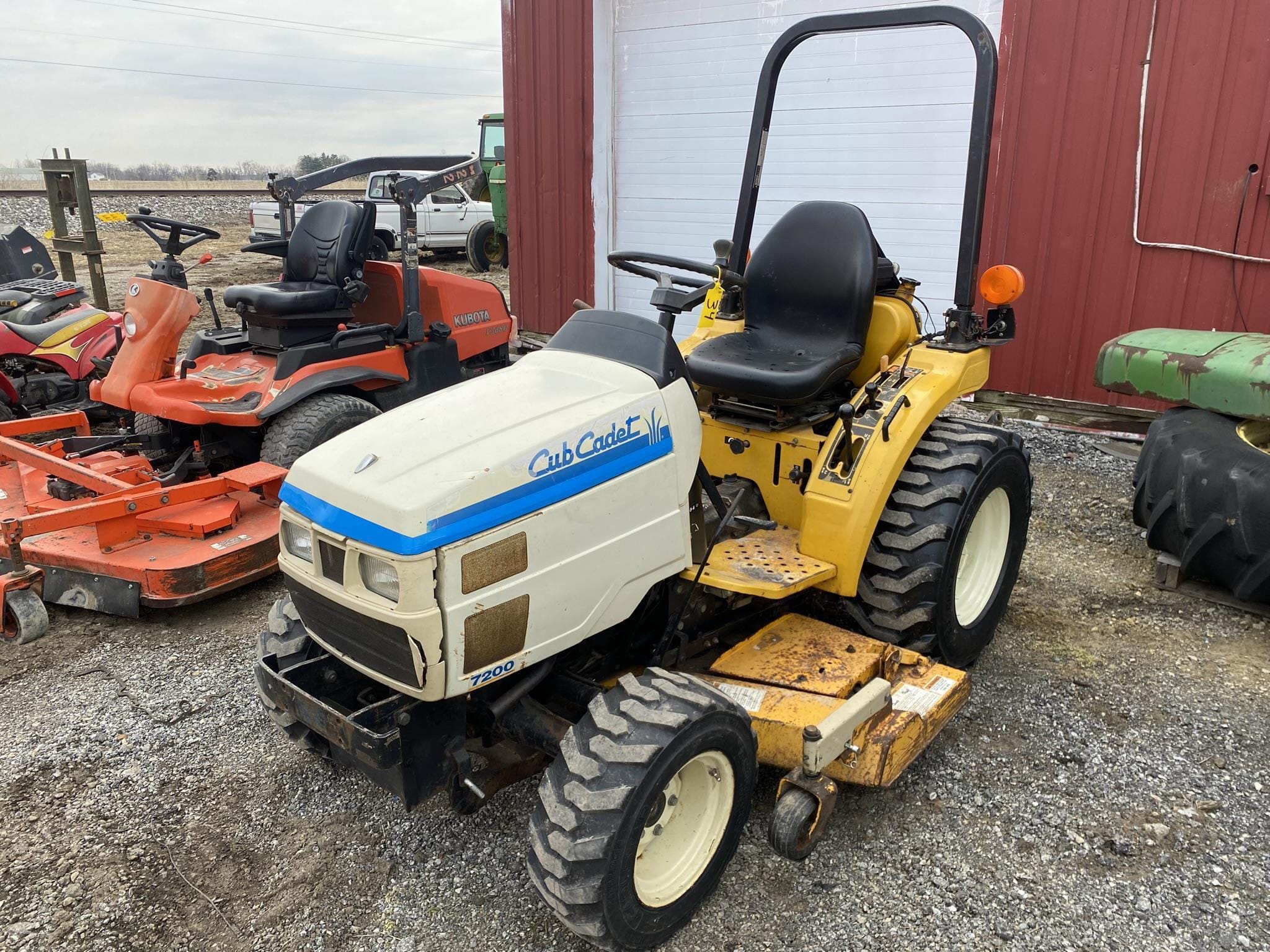 Main image Cub Cadet 7200