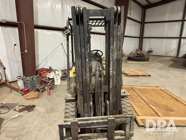 Image of Daewoo G25E-3 equipment image 2