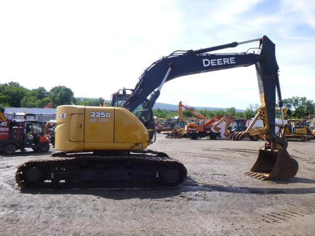 Image of John Deere 225DLC equipment image 2