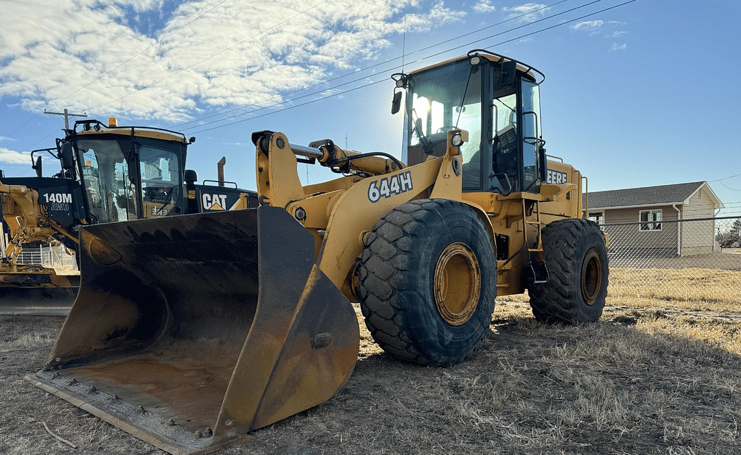 Image of John Deere 644H Primary image