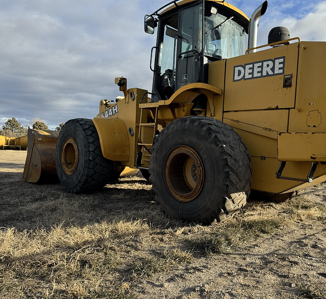 Image of John Deere 644H equipment image 1