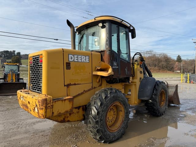 Image of John Deere TC44H equipment image 4