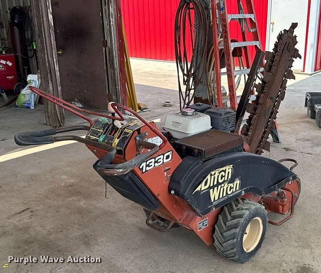Image of Ditch Witch 1330 equipment image 4