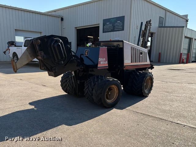 Image of Ditch Witch 410SX equipment image 4