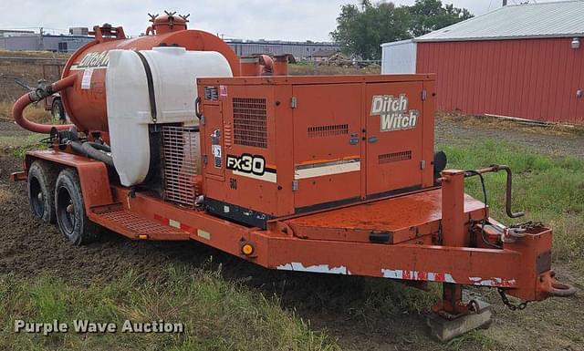 Image of Ditch Witch FX30 equipment image 2