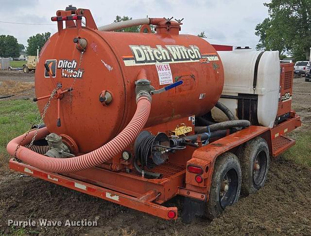 Image of Ditch Witch FX30 equipment image 4