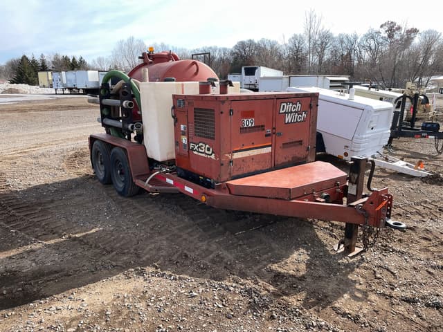 Image of Ditch Witch FX30 equipment image 3