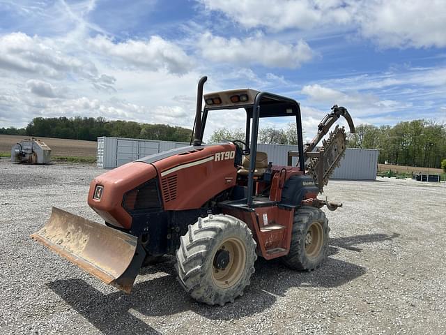 Image of Ditch Witch RT90 equipment image 2