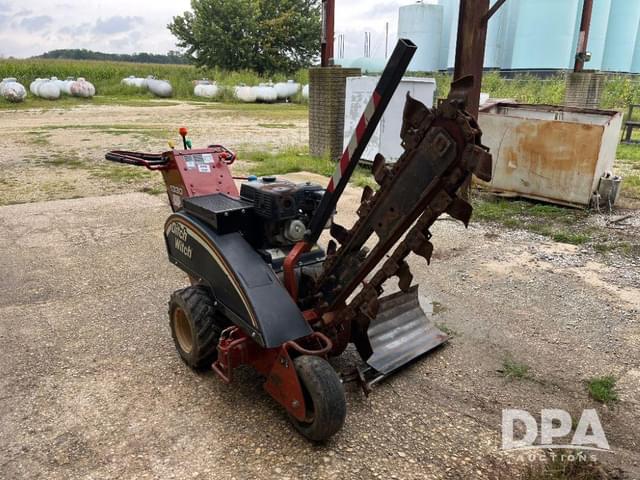 Image of Ditch Witch 1330 equipment image 2
