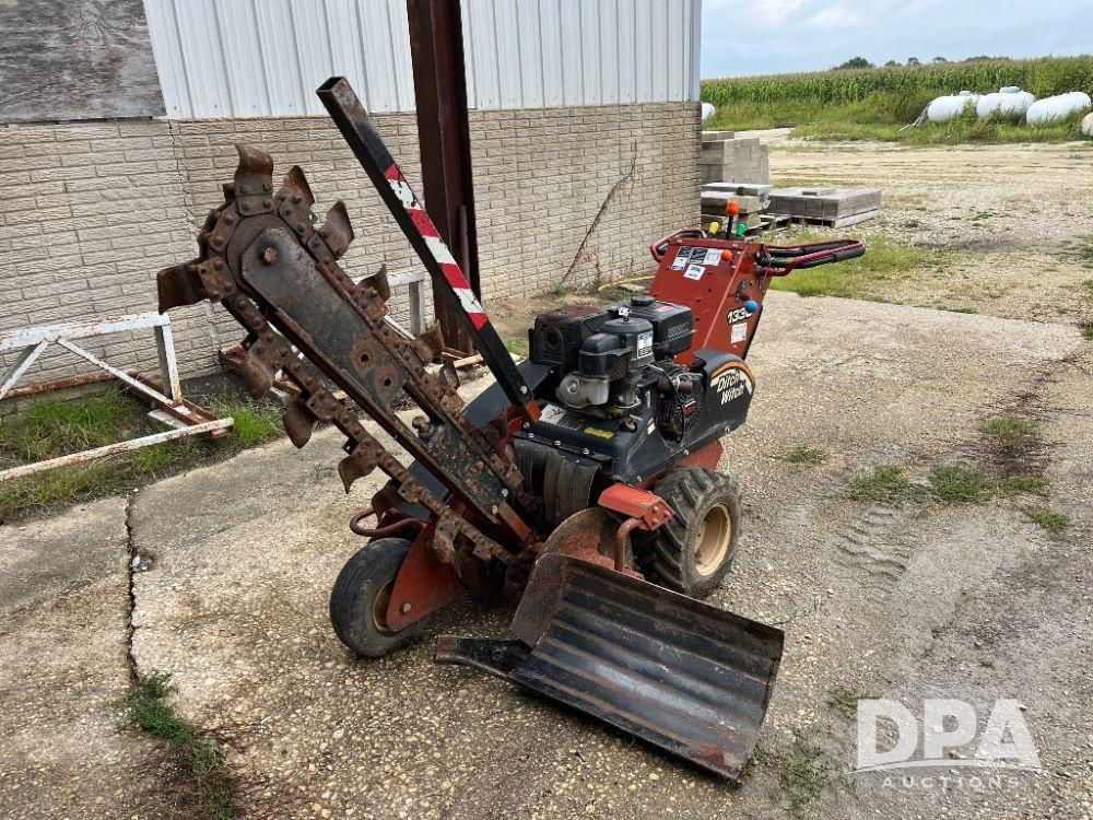 2003 Ditch Witch 1330 Equipment Image0