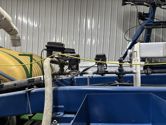 Image of DMI 5250 equipment image 2