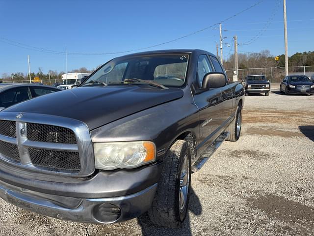 Image of Dodge Ram 1500 equipment image 2