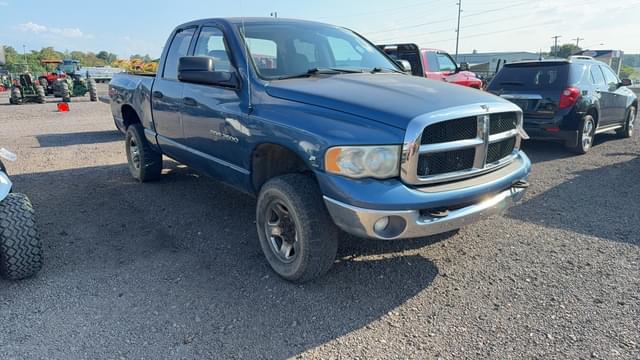 Image of Dodge Ram 2500 equipment image 2