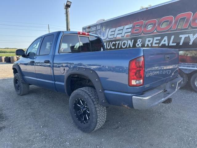 Image of Dodge Ram 1500 equipment image 2