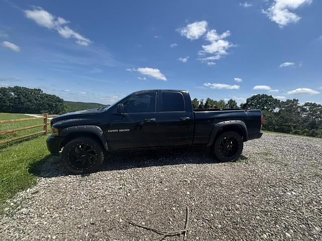 Image of Dodge Ram 1500 equipment image 1