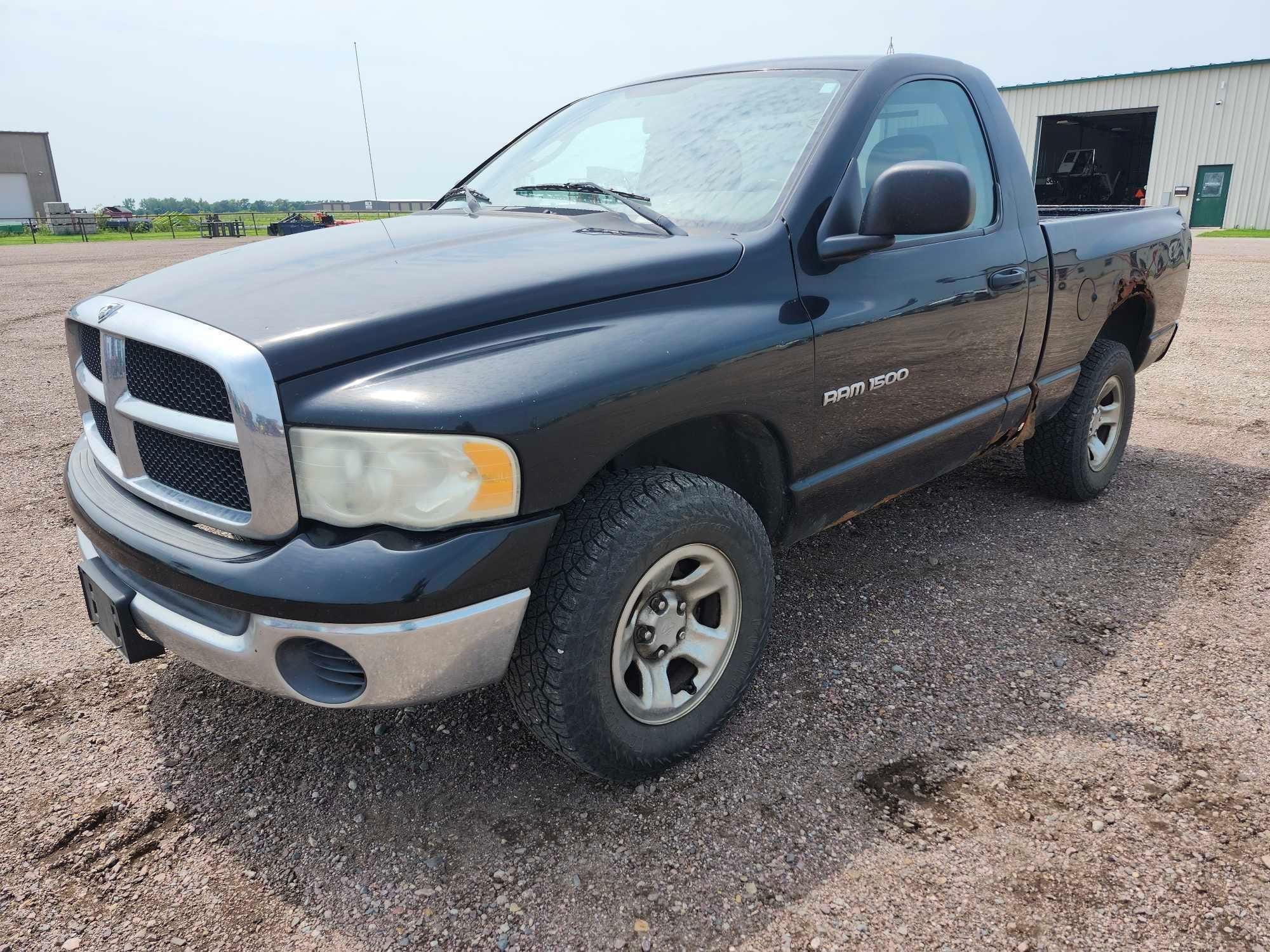 2003 Dodge Ram 1500 Equipment Image0