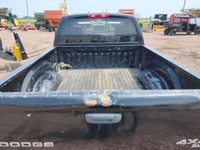 Image of Dodge Ram 1500 equipment image 4