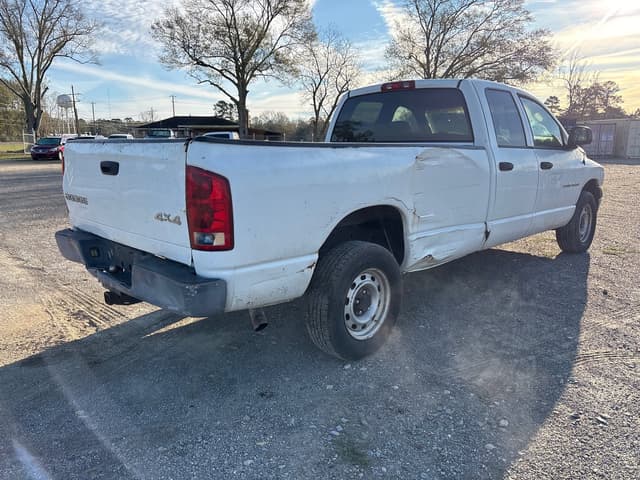 Image of Dodge Ram 1500 equipment image 2