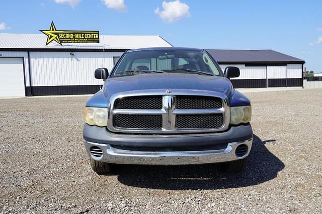 Image of Dodge Ram 1500 equipment image 3