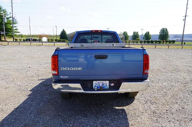 Image of Dodge Ram 1500 equipment image 4