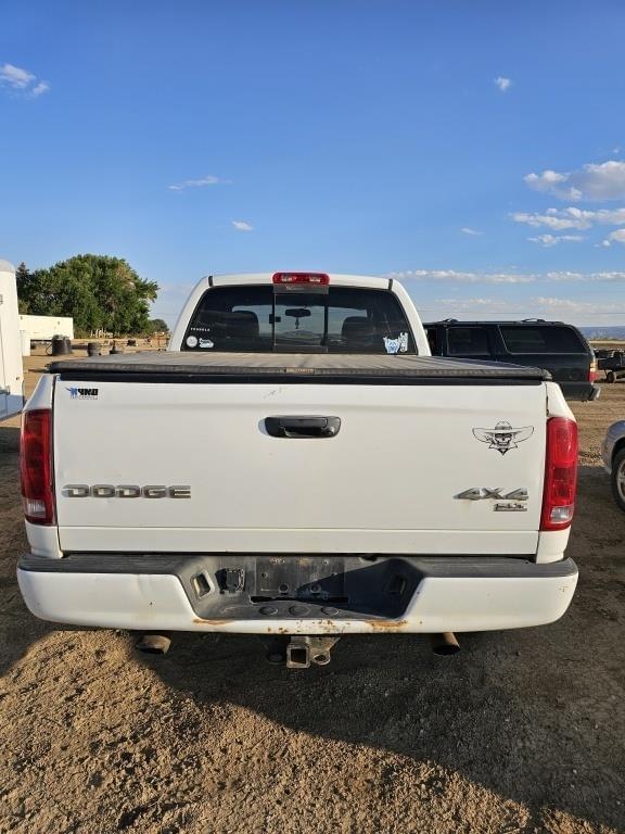 Image of Dodge Ram 1500 equipment image 4