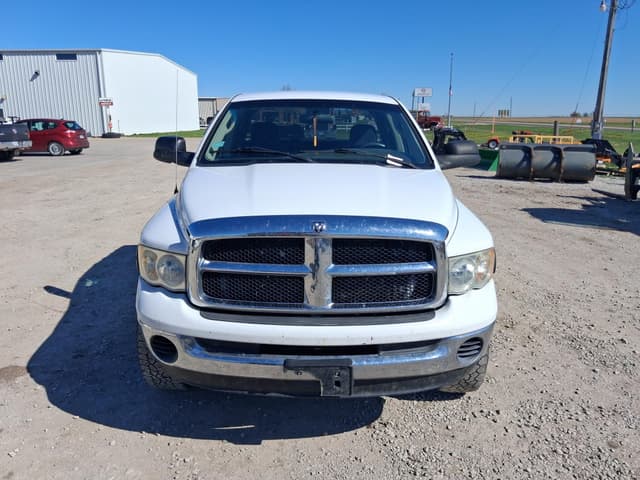 Image of Dodge Ram 2500 equipment image 3